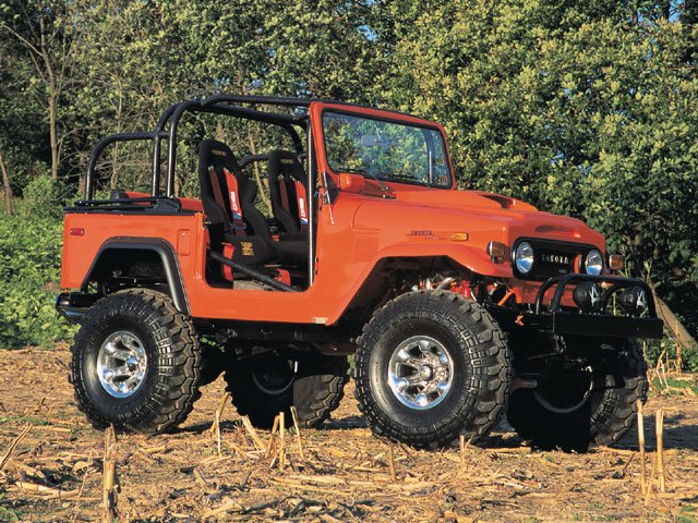 0105or_01_z+1972_toyota_fj40_land_cruiser+right.jpg