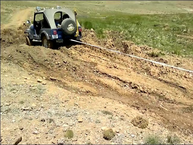 024.mp4_000336236.jpg