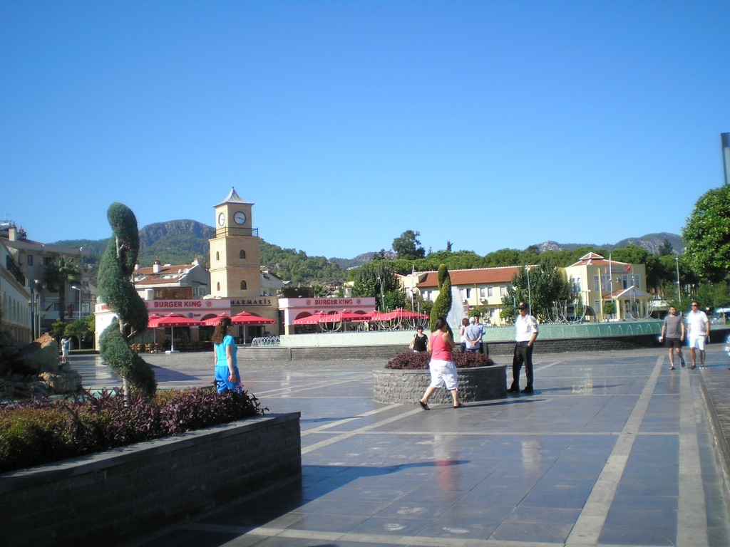 03-10-15-19-MarmarisMeydan.JPG