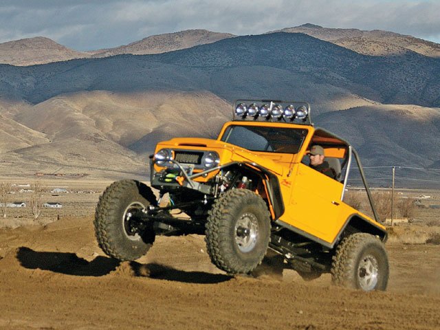 0708or_10_z+1966_toyota_fj40_land_cruiser+up_ridge.jpg