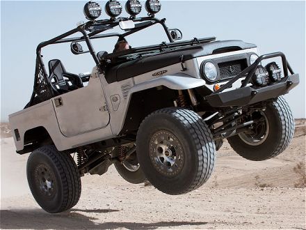 0803or_06_z+tlc_fj40_land_cruiser_score_baja_1000+exterior_side_view_main.jpg