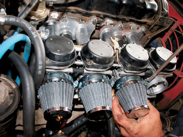 0805_4wd_15_z+1986_suzuki_samurai_project_4x4+chrome_filters.jpg