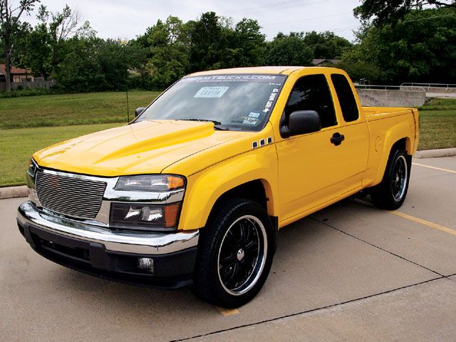 0811mt_05_z+custom_mini_trucks+2005_chevrolet_colorado.jpg