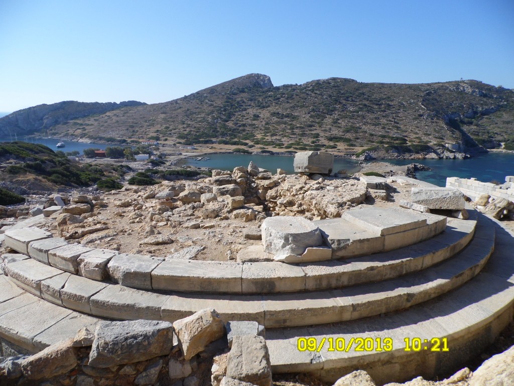 09-10-10-21-Knidos-YuvarlakTapinak.JPG