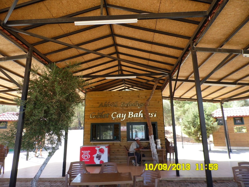 10-09-11-53-DidimAkbukGoletCayBahcesi.JPG