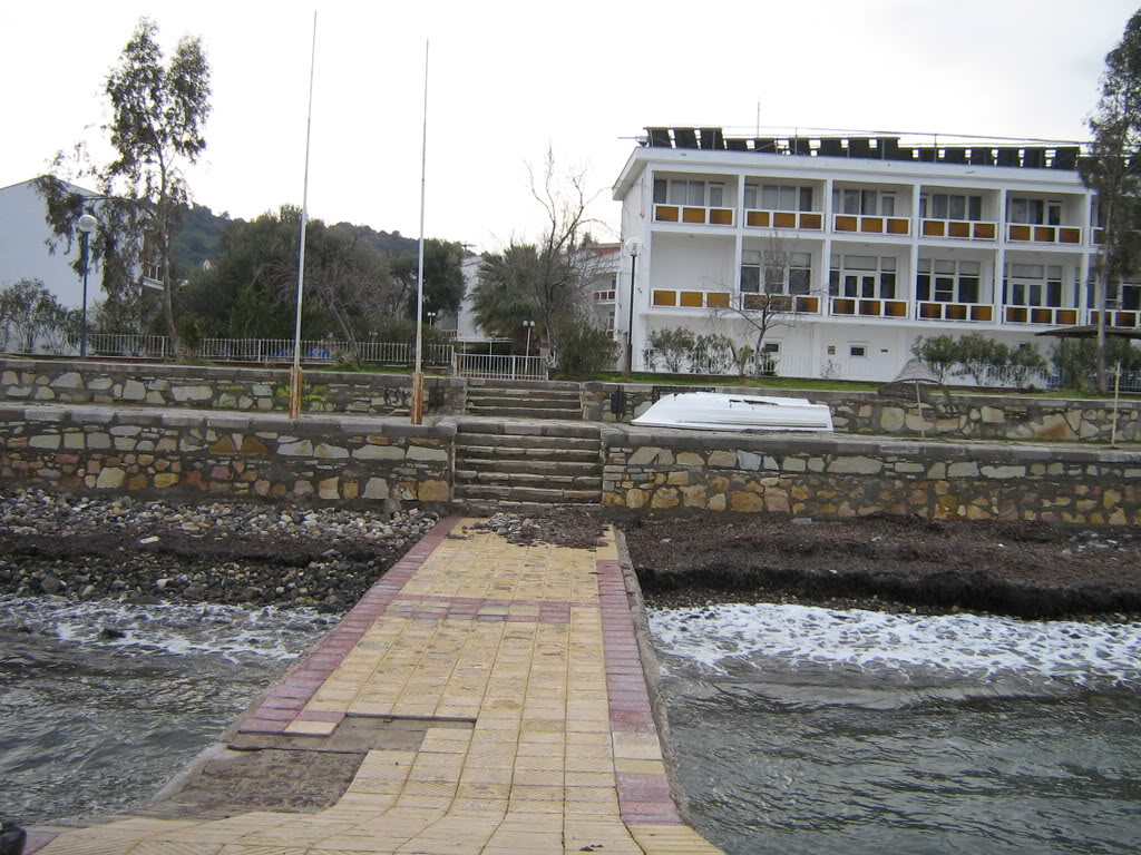 10-11ubatFOA072.jpg