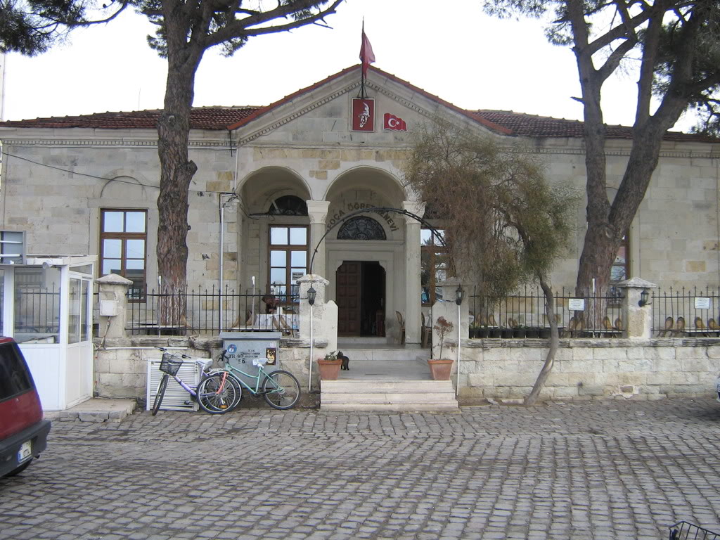 10-11ubatFOA143.jpg