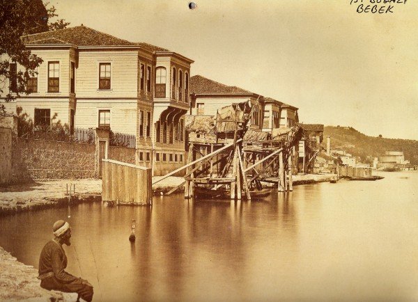 100 YIL ÖNCE ?STANBUL BO?AZI BEBEK.jpg