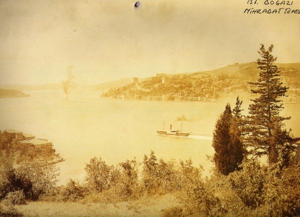 100 YIL ÖNCE ?STANBUL BO?AZI-M?HRABAT TEPES?.jpg