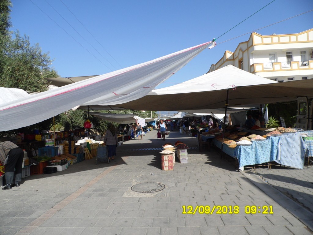 12-09-09-21-MilasGullukPazari.JPG