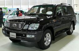12005-Toyota-Land-Cruiser-Cygnus-Japan-photo.jpg
