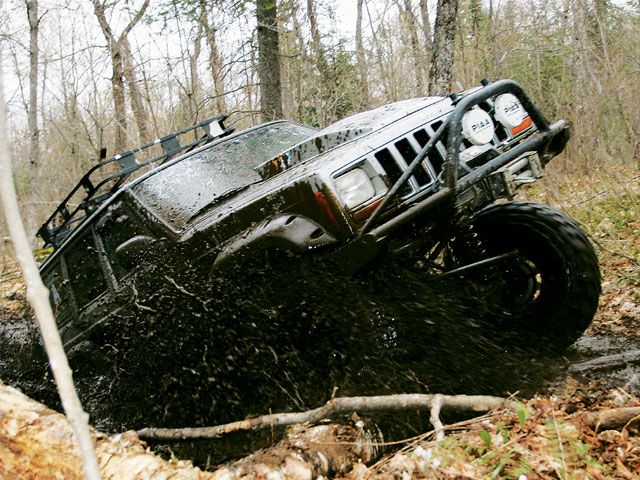 131_0609_07_z+Jeep_Cherokee+front_view.jpg