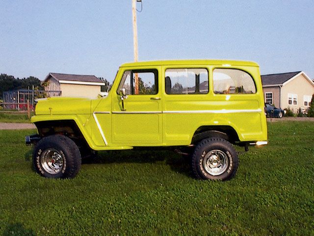 131_0802_05_z+1961_willys_wagon+drivers_side_view.jpg