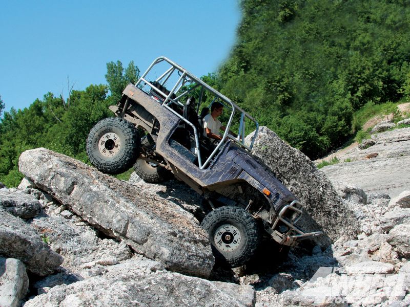 131_1001_01_o+january_2010_readers_rides+1974_toyota_land_cruiser_fj_40.jpg