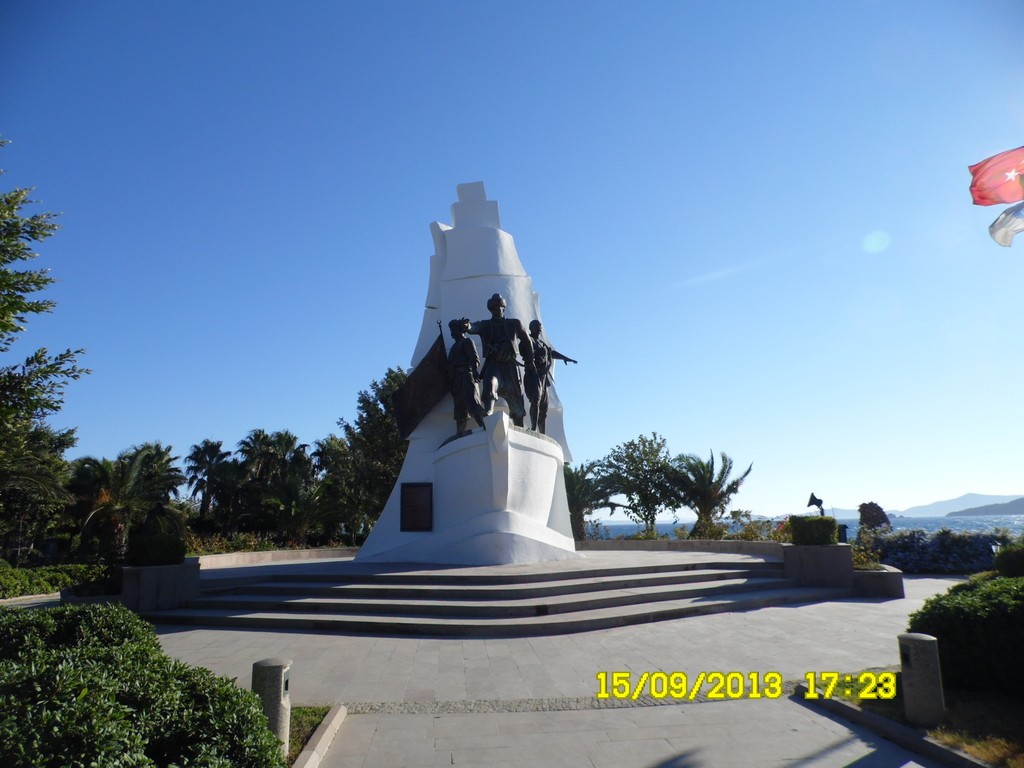 15-09-17-23-TurgutreisHeykel.JPG
