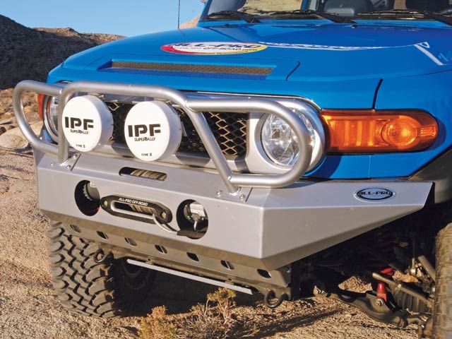 16-0704_4wd_04_z+custom_2007_toyota_fj_cruiser+front_bumper.jpg