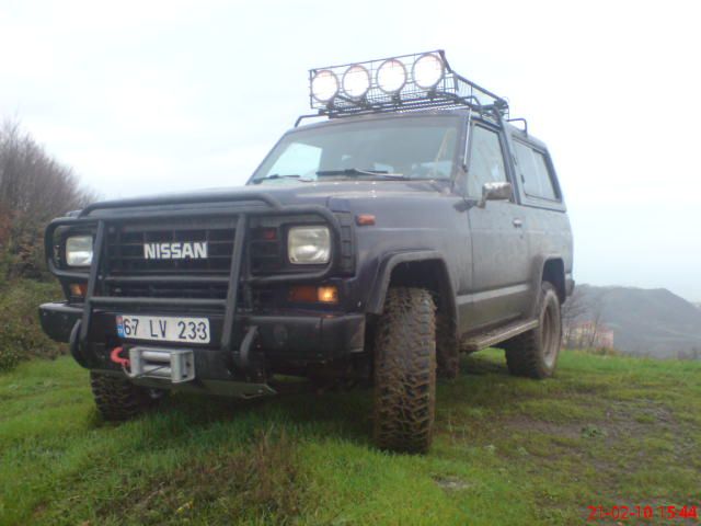 1986 Nissan Patrol SD33-Front1-Subat 2010.jpg
