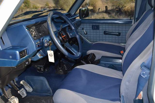 1988 Nissan Patrol6.jpg