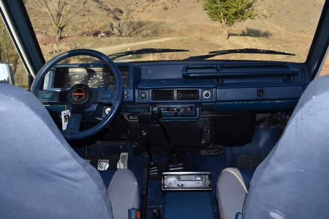 1988 Nissan Patrol7.jpg