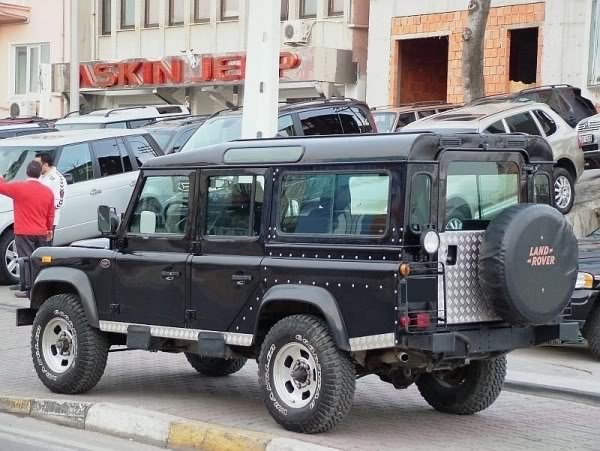 198820DEFENDER20SIYAH2015320020KM5.jpg