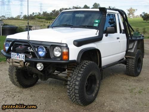 1989-Nissan_Patrol1.jpg