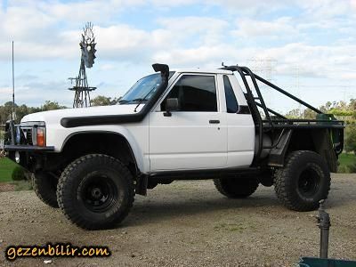 1989-Nissan_Patrol2.jpg