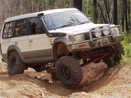 1999-mitsubishi-montero-my-hero-frank-in-au.jpg