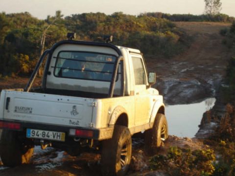 2003-suzuki-samurai-pick-up-4x4-701.jpg