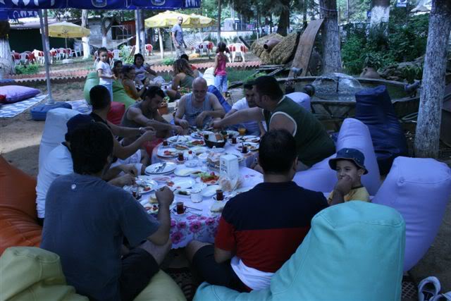 200708GezenbilirRivaSahilkyile180.jpg