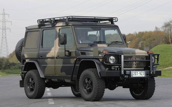 2010-mercedesbenz-gwagon-australiandefenceforce-01.jpg