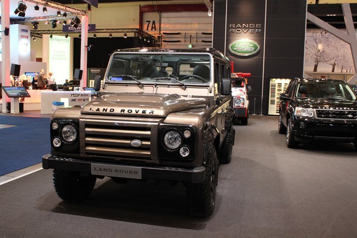 2011-Land-Defender-Xtech_19.jpg