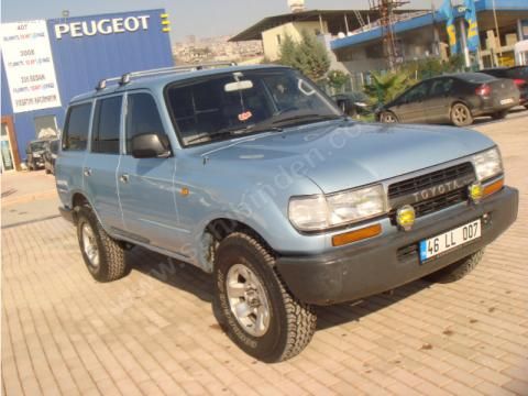 202745410o2.jpg