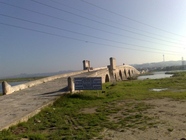 22.10.2009 KANUN? SULTAN SÜLEYMAN KÖPRÜSÜ KOCA M?MAR S?NAN ESER? (7).jpg