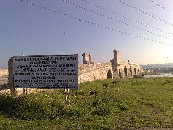 22.10.2009 KANUN? SULTAN SÜLEYMAN KÖPRÜSÜ KOCA M?MAR S?NAN ESER? (8).jpg