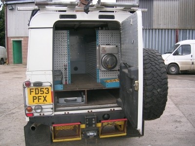 229_landrover_010.jpg