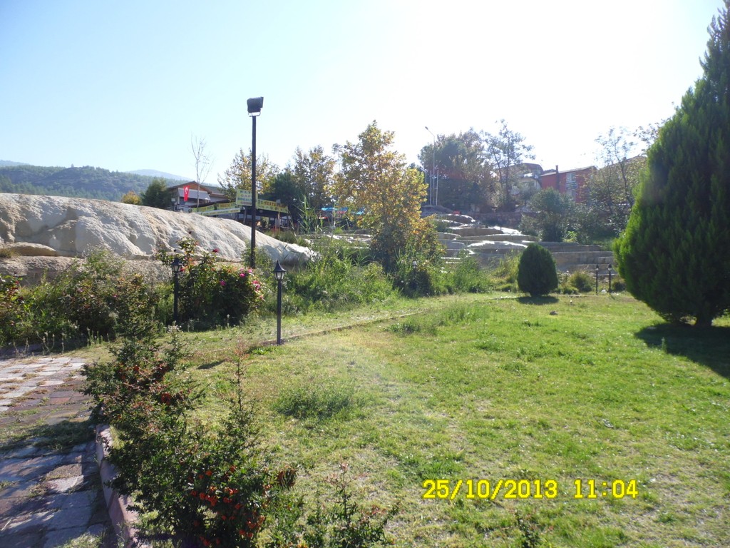 25-10-11-04-DenizliKarahayitPark.JPG