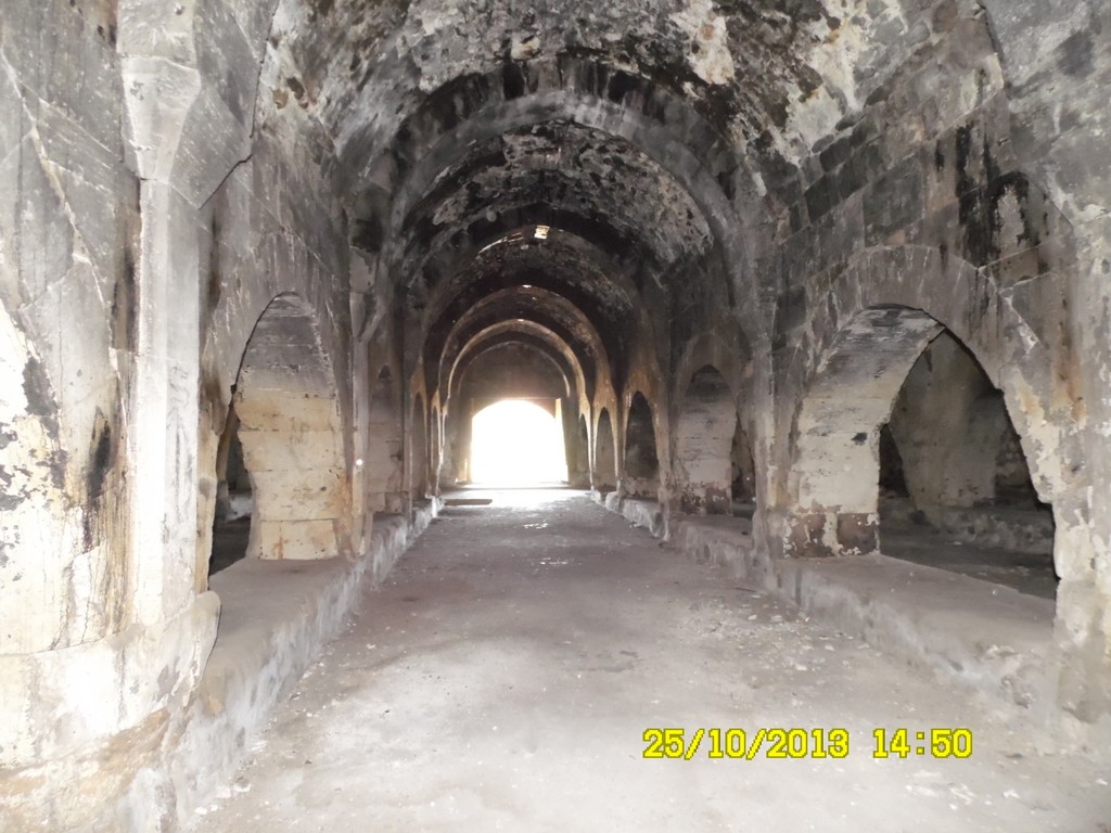 25-10-14-50-AfyonCardakKervansarayIc1.JPG