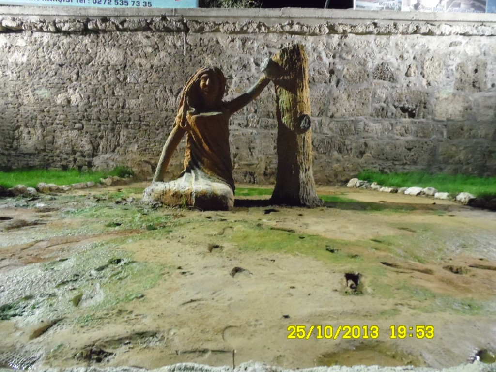 25-10-19-53-AfyonHudaiKaplica2.JPG