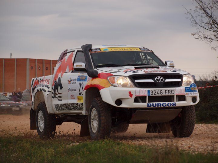 30049_1421039056934_1561420784_1003523_3817086_n.jpg