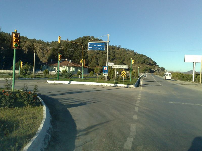 301220091192.jpg