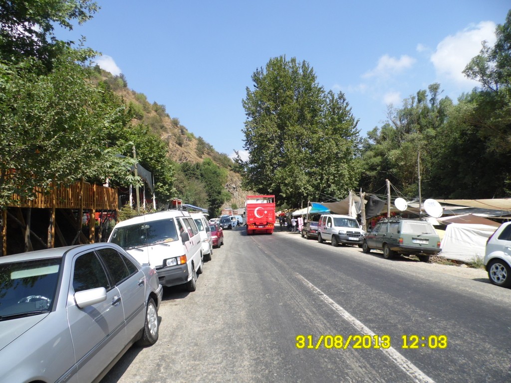 31-08-11-58-SalihliBozdagYolKenari.JPG