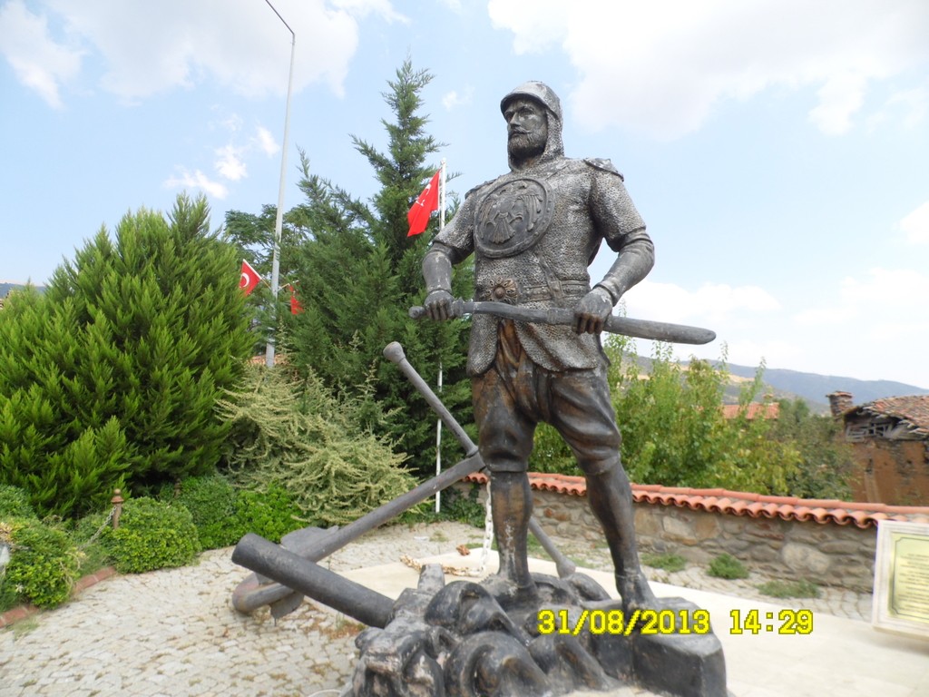 31-08-14-29-GaziUmurBeyHeykel.JPG