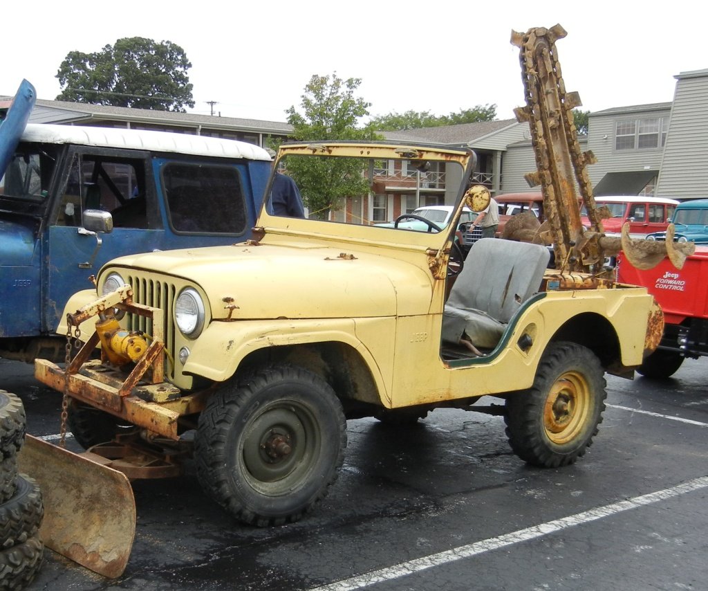 32_trencher_small.jpg
