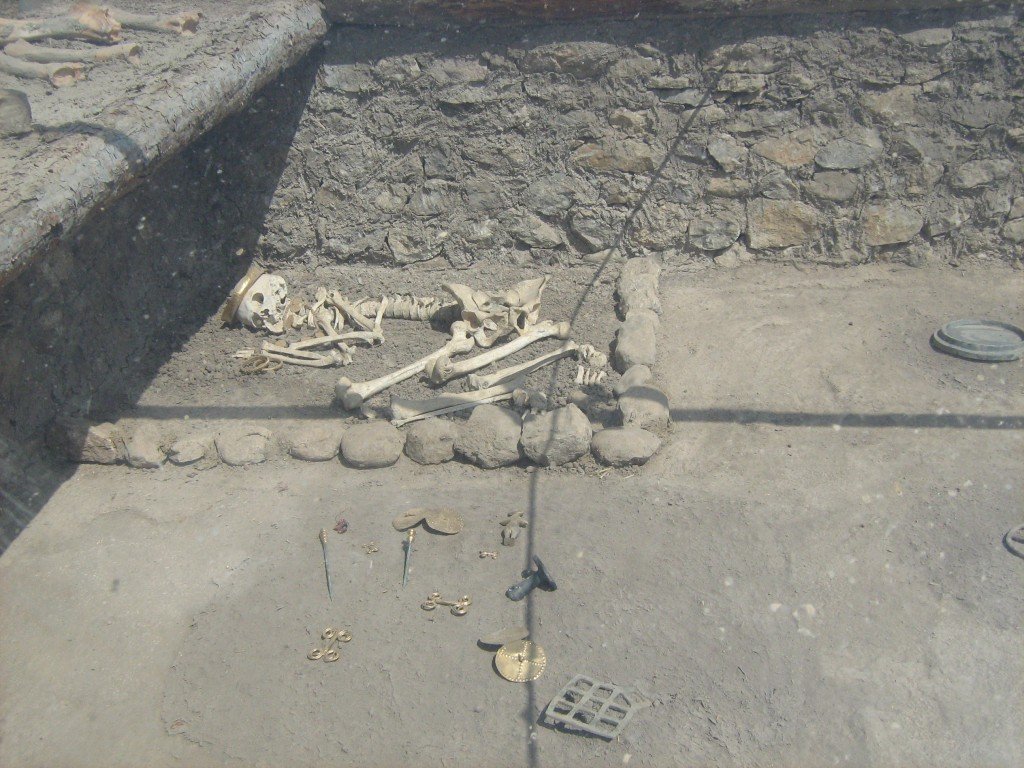 372.JPG