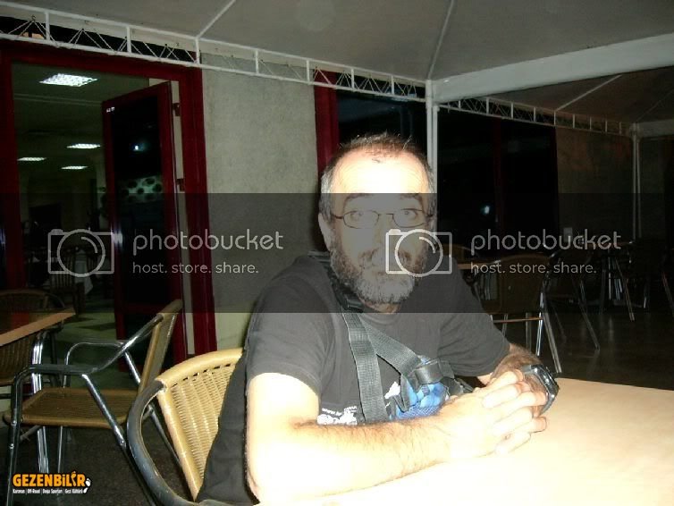 402-Es-ditten_Ismail.jpg