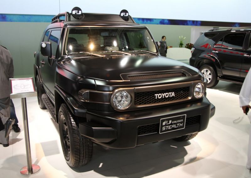 48-2010-Toyota-FJ-Cruiser-Stealth.jpg