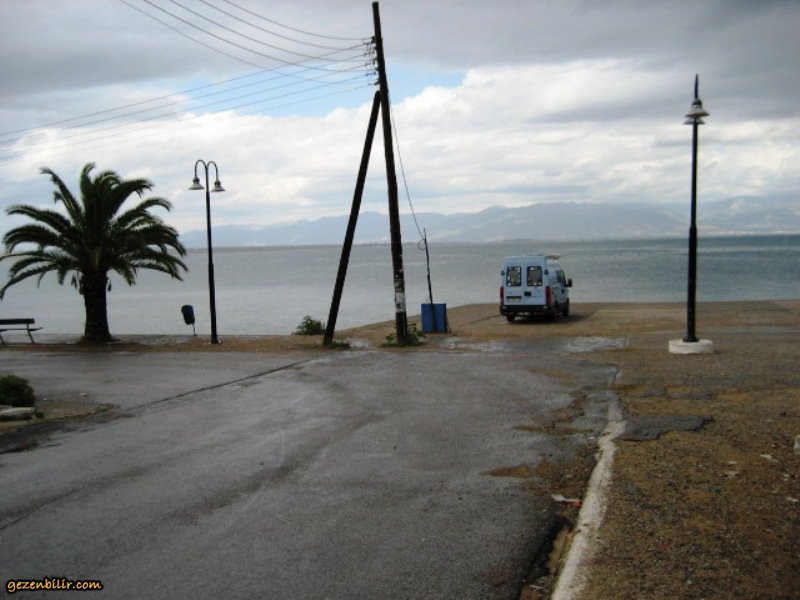 5-04 Petalidi de kÃƒÂƒÃ‚Â„ÃƒÂ‚Ã‚Â±sa bir mola .jpg