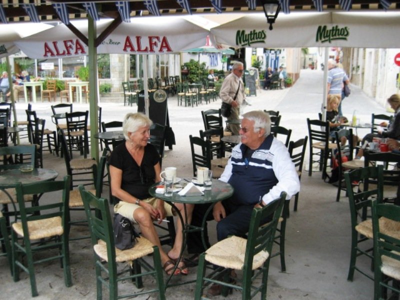 5-07 Koroni de koyu kahveler.jpg