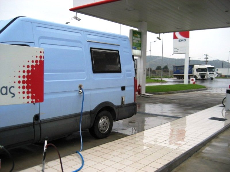 7-08 Otoyolda yeni istasyonlar.jpg