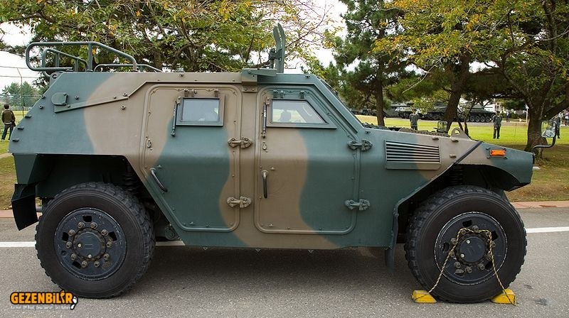 800px-Komatsu_LAV_-_1.jpg